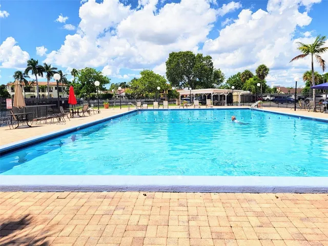 $2,150 | 851 Three Islands Boulevard, Unit 509, Hallandale Beach, FL 33009