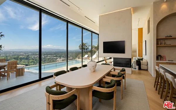 $3,999,000 | 3699 Alta Mesa Drive, Studio City, CA 91604
