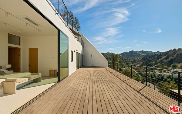 $3,999,000 | 3699 Alta Mesa Drive, Studio City, CA 91604