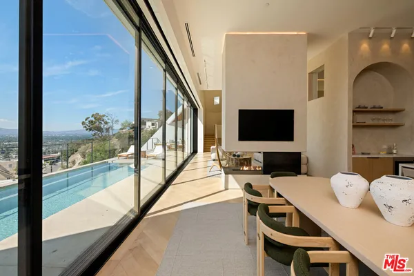 $3,999,000 | 3699 Alta Mesa Drive, Studio City, CA 91604