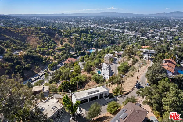 $3,999,000 | 3699 Alta Mesa Drive, Studio City, CA 91604
