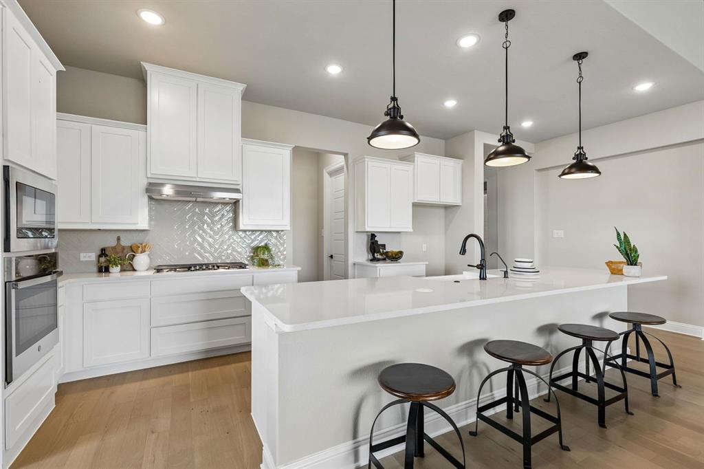 137 Cross Timbers Street Azle, TX 76020 - Photo 11 of 40 3-137Cross_003