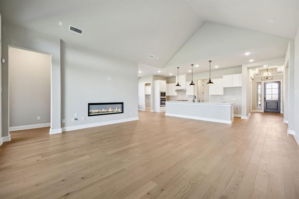 137 Cross Timbers Street Azle, TX 76020 - Photo 18 of 40 14-137Cross_014