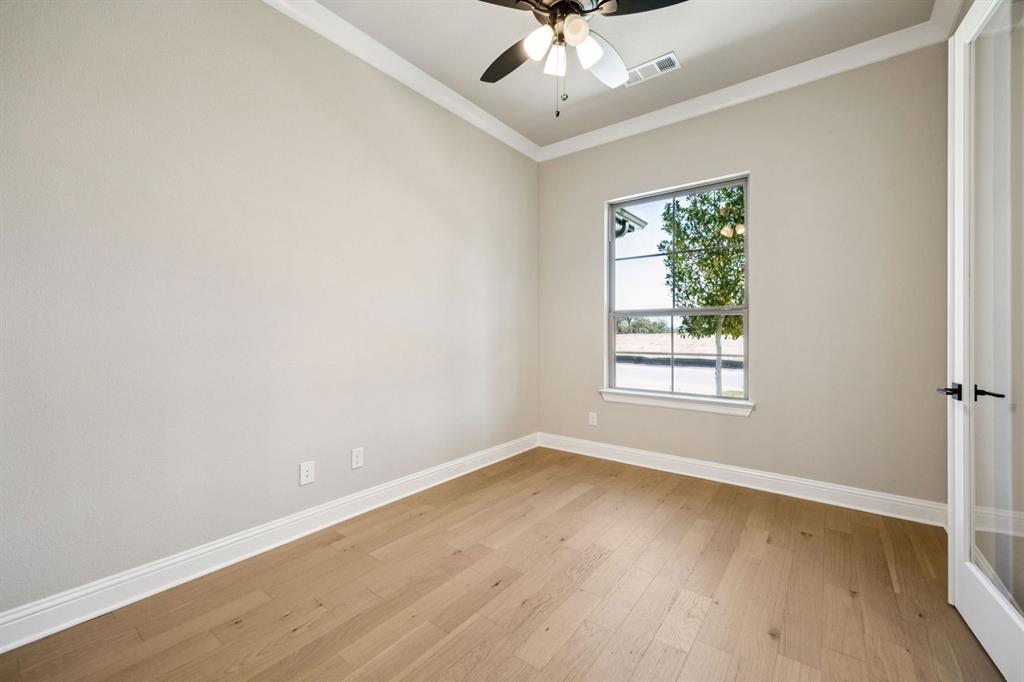 137 Cross Timbers Street Azle, TX 76020 - Photo 5 of 40 4-137Cross_004