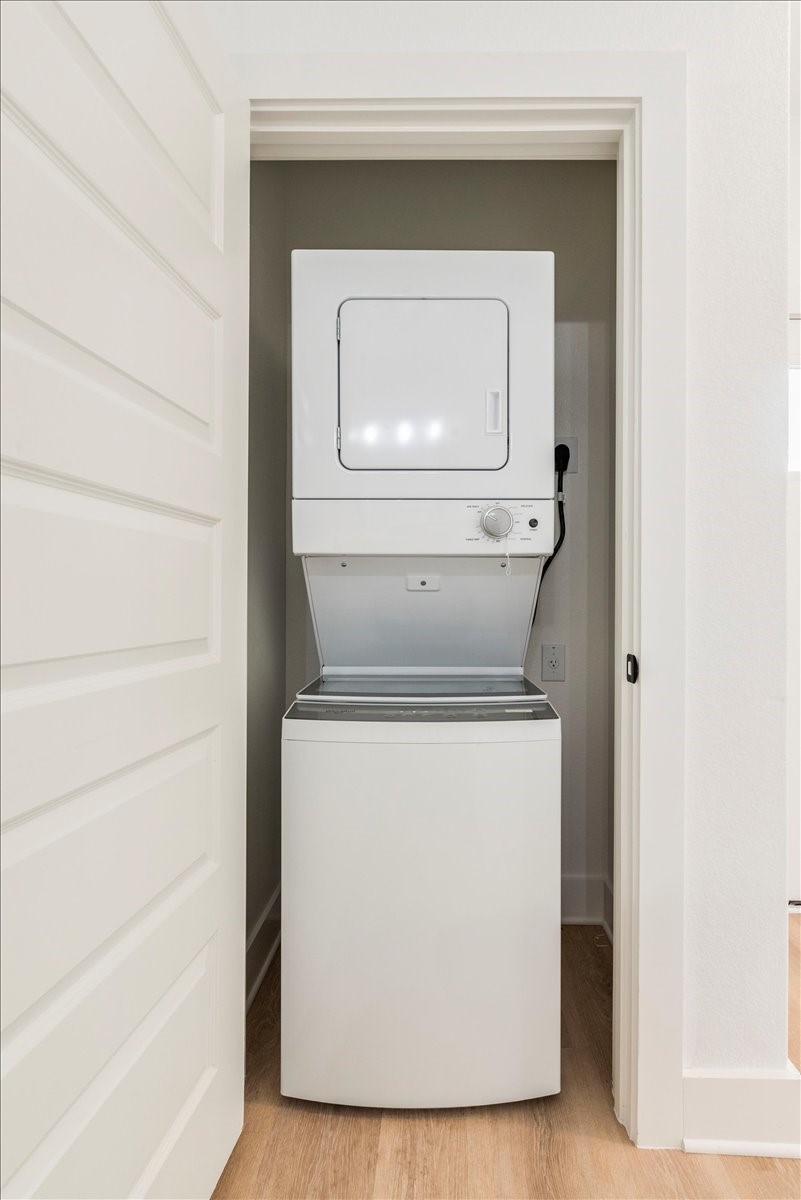 525 South Main Street Kyle, TX 78640 - Photo 19 of 25 Washer and Dryer included with the lease