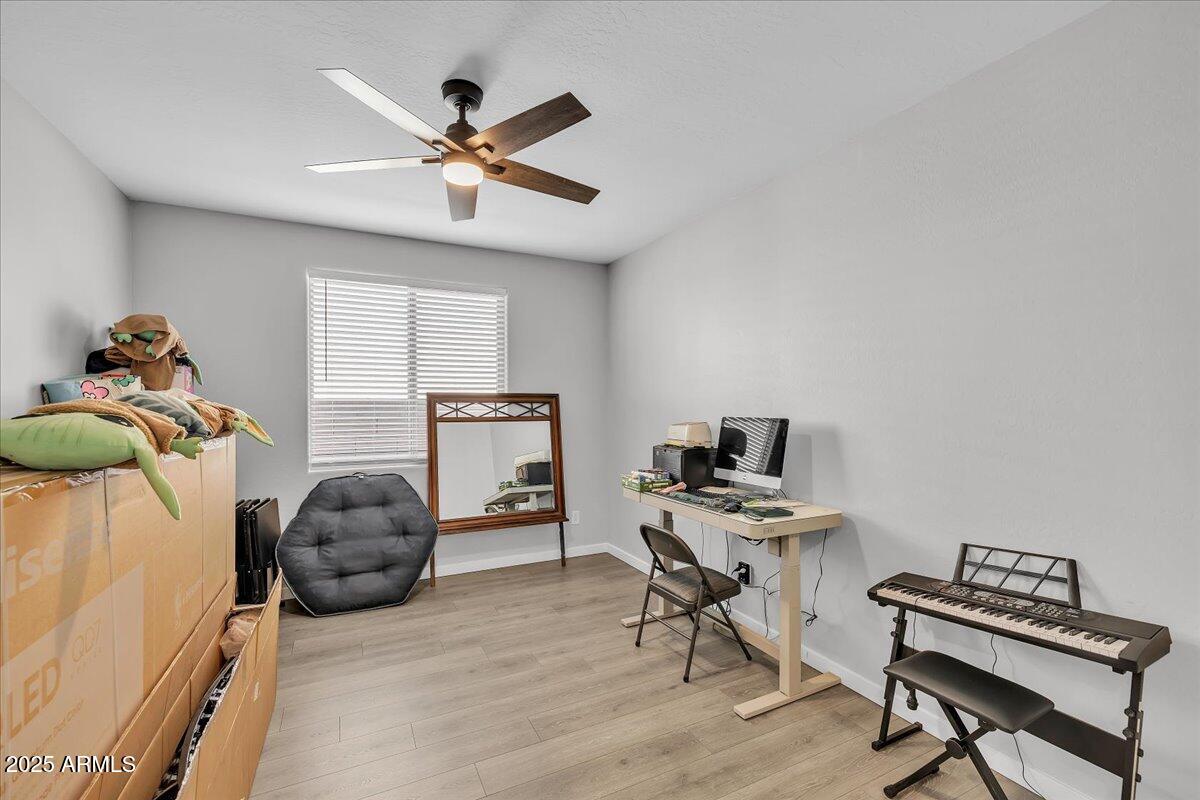 17593 West Red Fox Road Surprise, AZ 85387 - Photo 31 of 55 08-17593_W_Red_Fox_Rd38