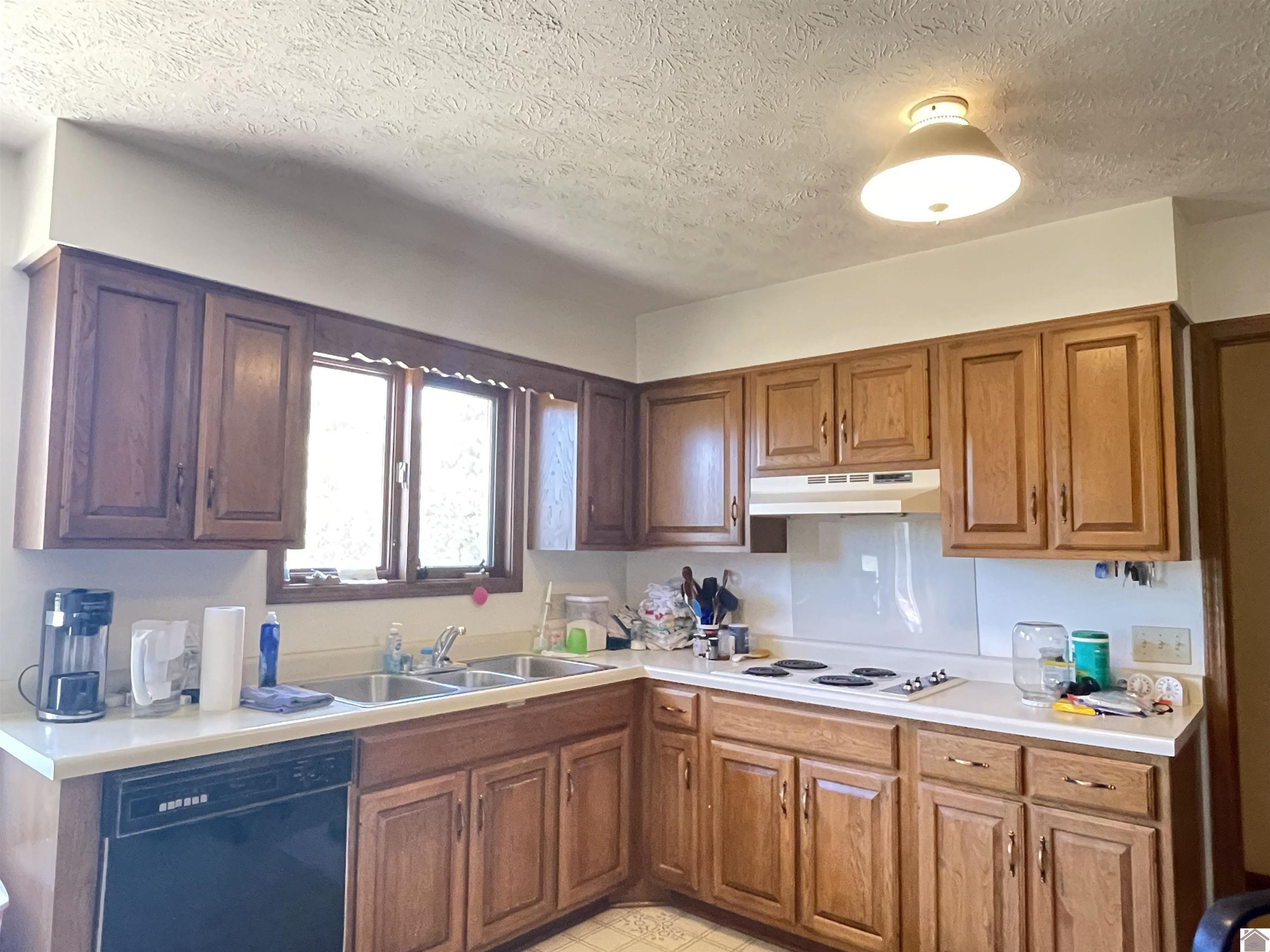 868 South Tanyard Road Cadiz, KY 42211 - Photo 8 of 37 Photo 8