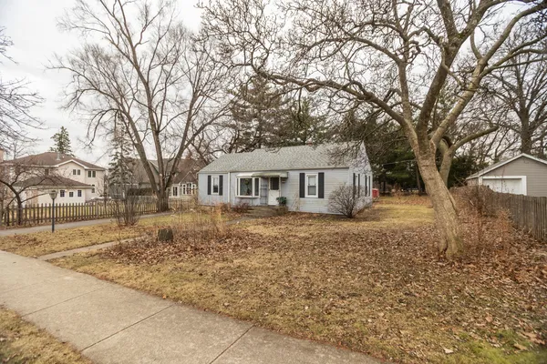 $399,900 | 105 Traube Avenue, Downers Grove, IL 60515
