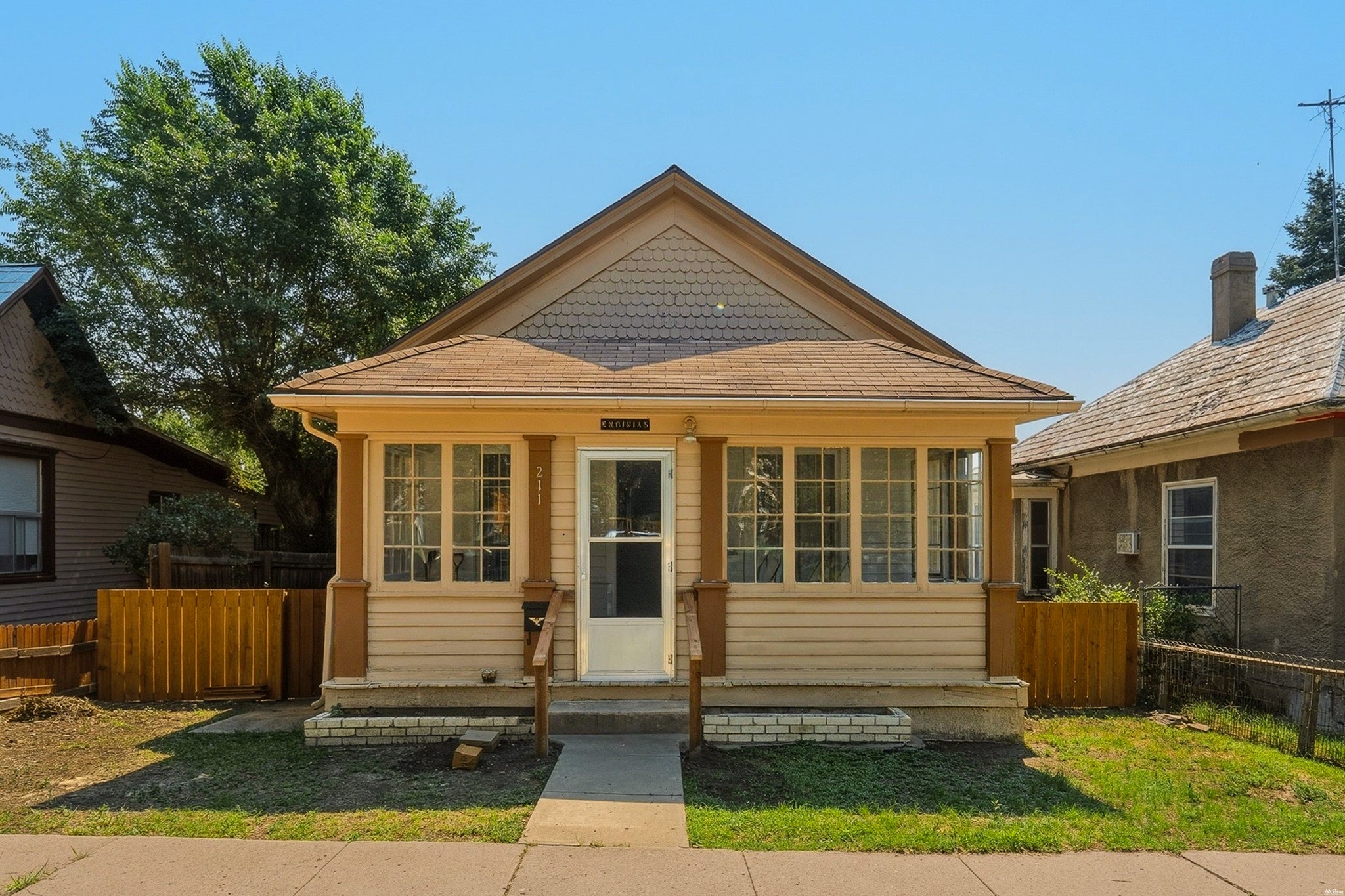 211 South 6th Street Raton, NM 87740 - Photo 1 of 37 Gallery Image 1