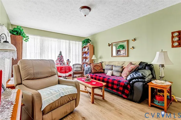 $340,000 | 5320 South George Washington Mem Highway, Gloucester, VA 23061