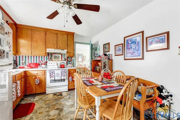 $340,000 | 5320 South George Washington Mem Highway, Gloucester, VA 23061