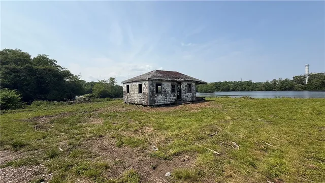 $199,900 | 79 Taylor Road, Johnston, RI 02919