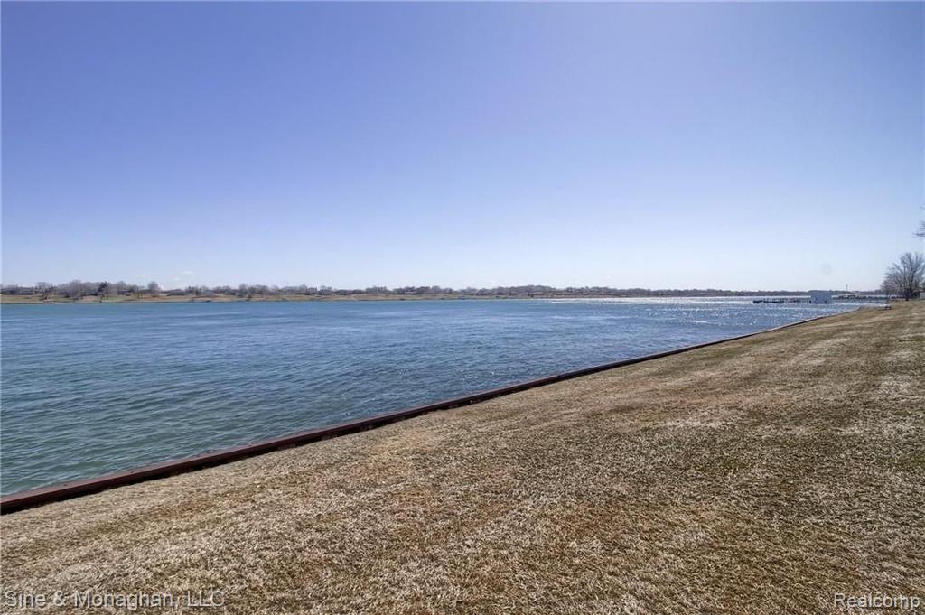1715 River Road, Unit 8 St. Clair, MI 48079 - Photo 26 of 30