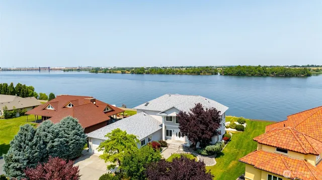 $944,900 | 226102 East Donelson Road, Kennewick, WA 99337