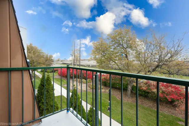 $198,000 | 3222 Sanders Road, Unit 3D, Northbrook, IL 60062