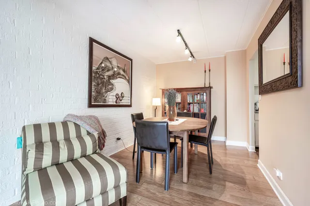 $198,000 | 3222 Sanders Road, Unit 3D, Northbrook, IL 60062