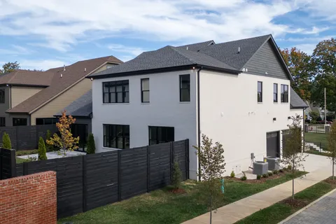 $1,949,000 | 5621 Valley View Road, Brentwood, TN 37027