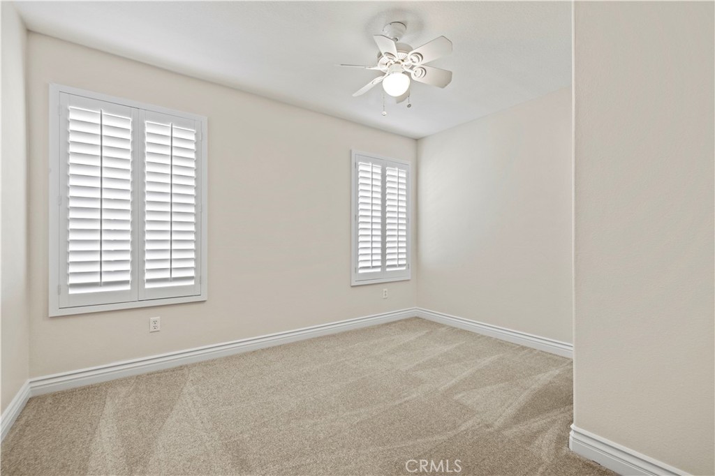 28355 Stansfield Lane Saugus, CA 91350 - Photo 26 of 52 an empty room with a window