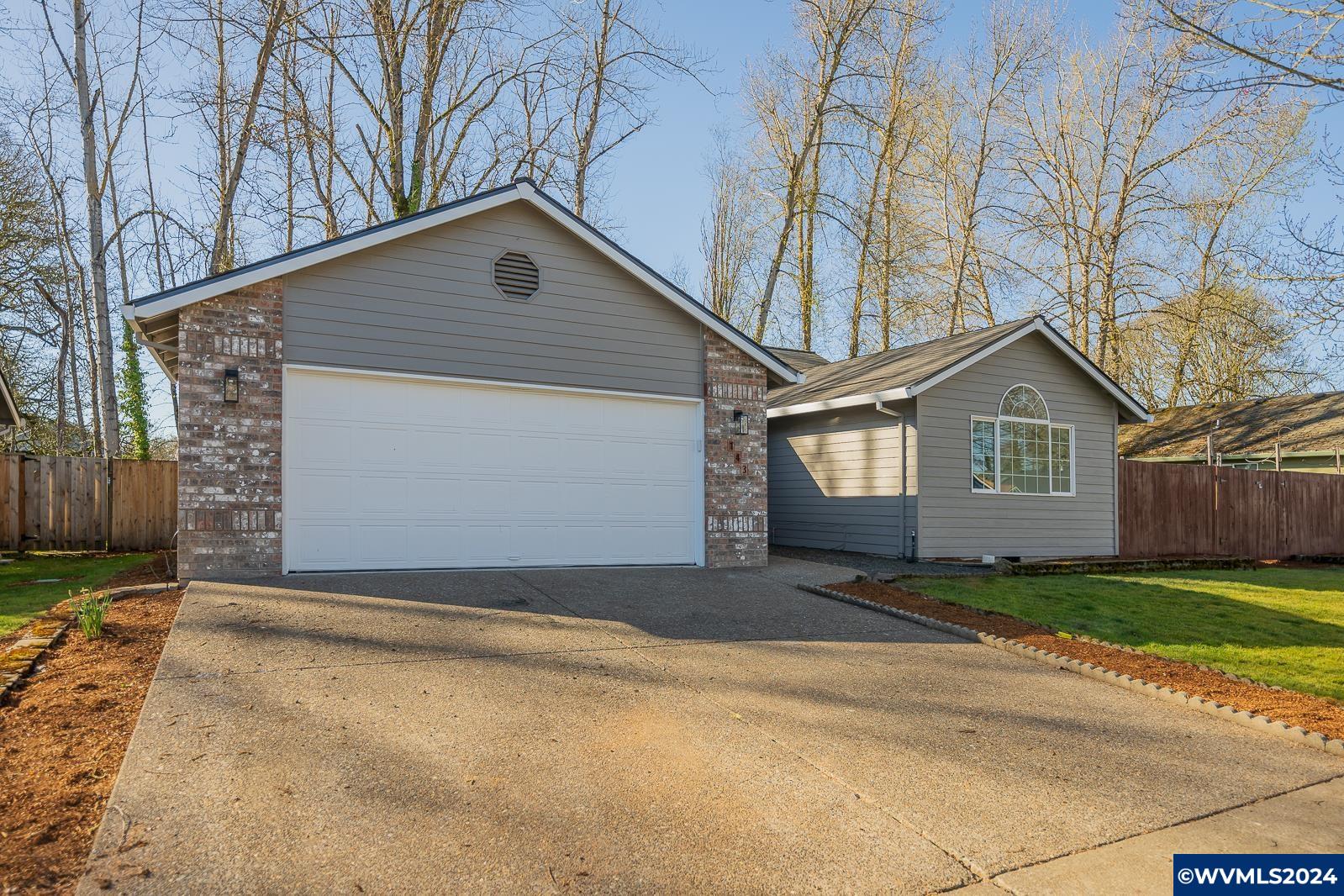 143 River Oak Road Independence, OR 97351 - Photo 2 of 34