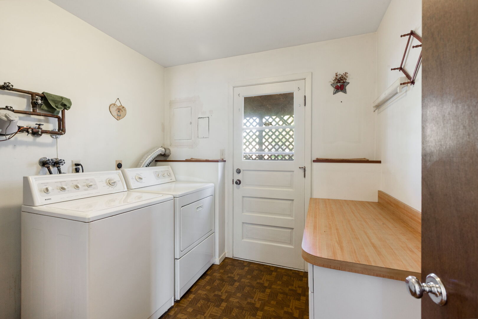 47 Old Post Road Montgomery, IL 60538 - Photo 20 of 32 a utility room with cabinets washer and dryer