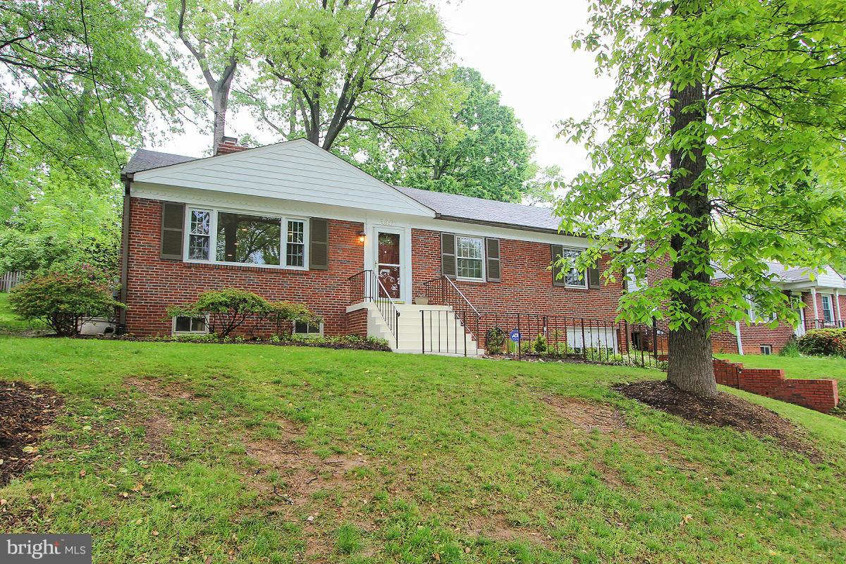 1607 Myrtle Road Silver Spring, MD 20902 - Photo 26 of 26 Exterior (Front)