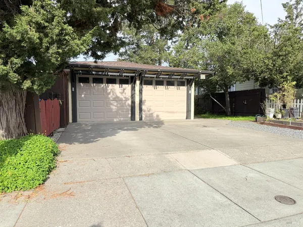 $719,500 | 303 Boyce Street, Santa Rosa, CA 95401