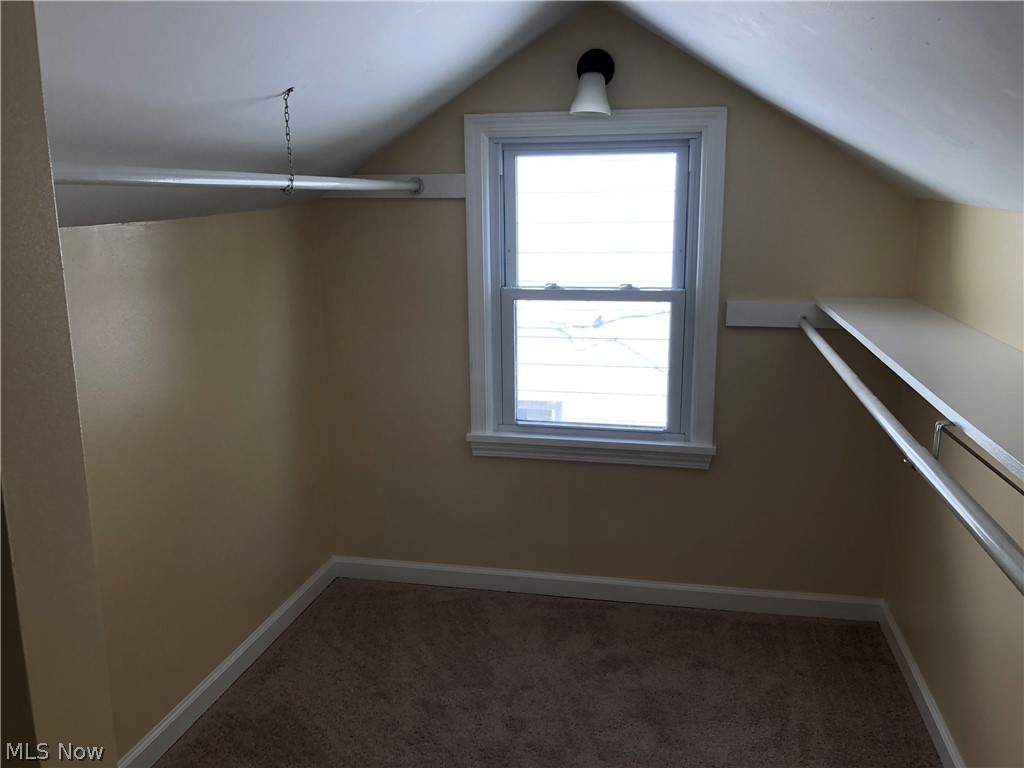 1582 Lander Road Cleveland, OH 44124 - Photo 20 of 32
