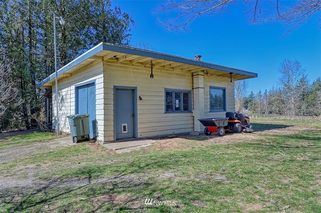180 Beard Road Lynden, WA 98264 - Photo 27 of 27 a view of a house with a yard