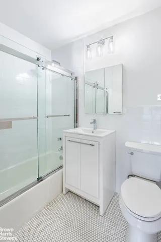 $209,000 | 2500 Johnson Avenue, Unit 3B | Spuyten Duyvil