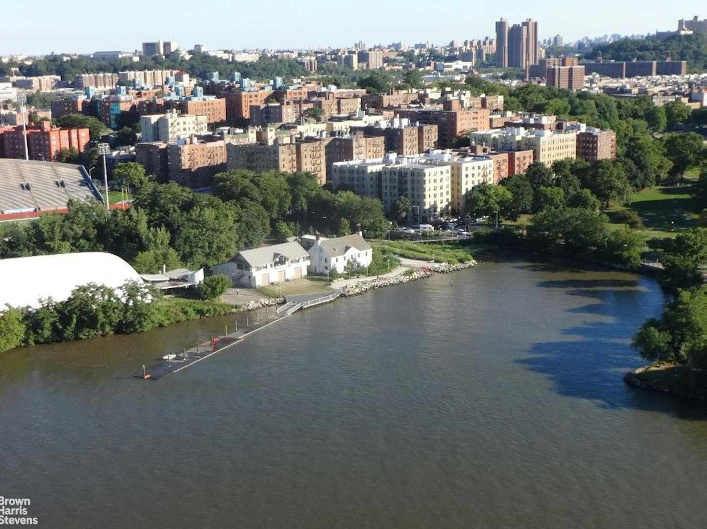 2500 Johnson Avenue, Unit 3B Bronx, NY 10463 - Photo 36 of 42 an aerial view of a city with lake view