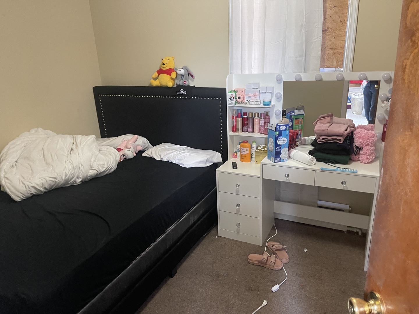 5631 West Cornelia Avenue Chicago, IL 60634 - Photo 16 of 28 a bedroom with a bed and a window