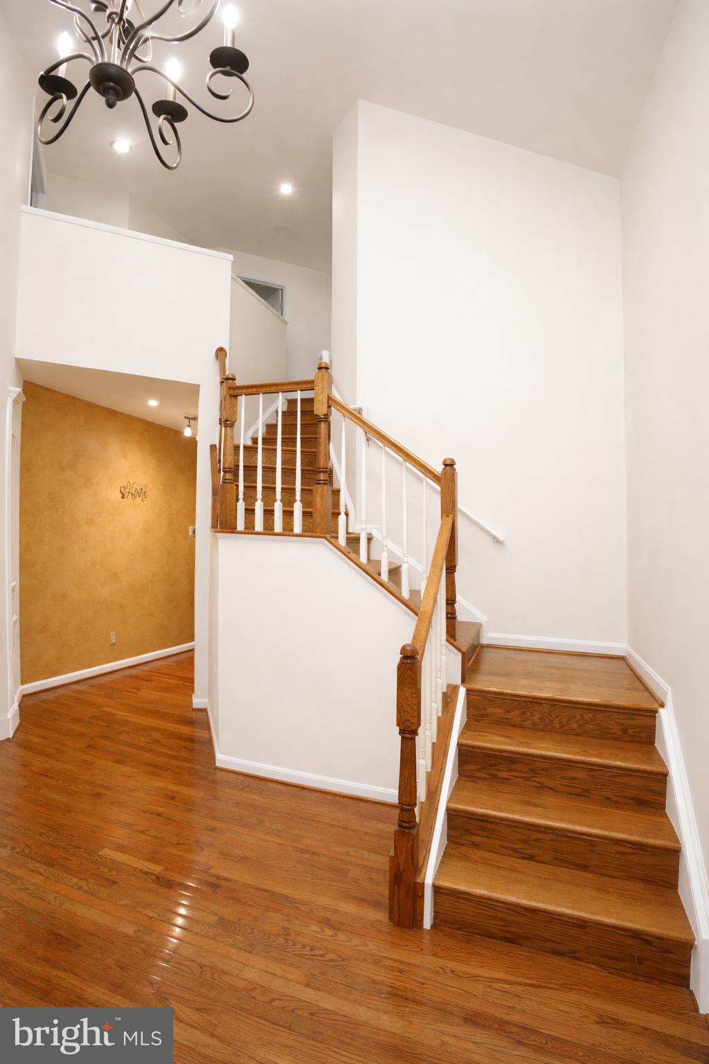 2448 Leyland Ridge Road Herndon, VA 20171 - Photo 21 of 62 Inviting foyer with elegant staircase.