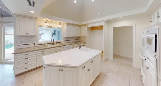 $1,100,000 | 2903 West Cromwell Avenue, Fresno, CA 93711