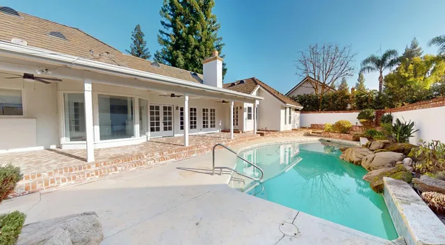 $1,100,000 | 2903 West Cromwell Avenue, Fresno, CA 93711