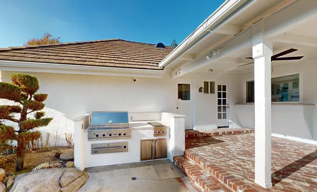 $1,100,000 | 2903 West Cromwell Avenue, Fresno, CA 93711