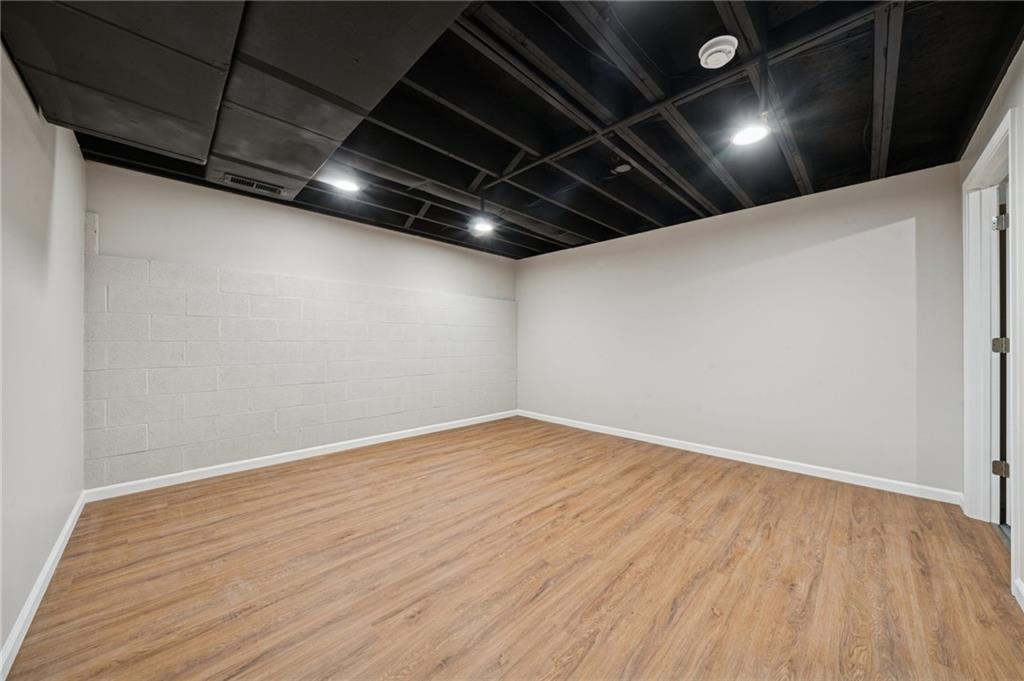 187 Old Meadow Road Canonsburg, PA 15317 - Photo 26 of 37