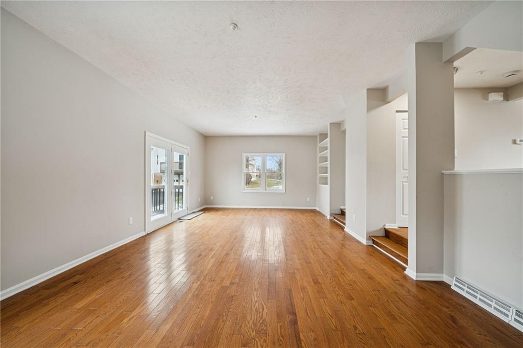 187 Old Meadow Road Canonsburg, PA 15317 - Photo 5 of 37