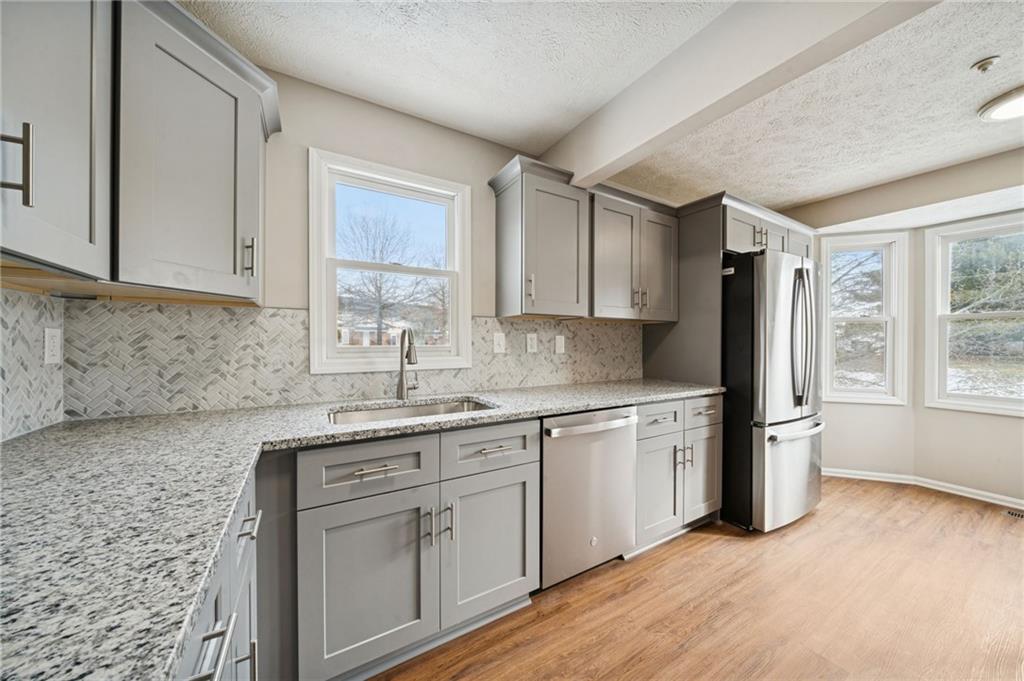 187 Old Meadow Road Canonsburg, PA 15317 - Photo 8 of 37