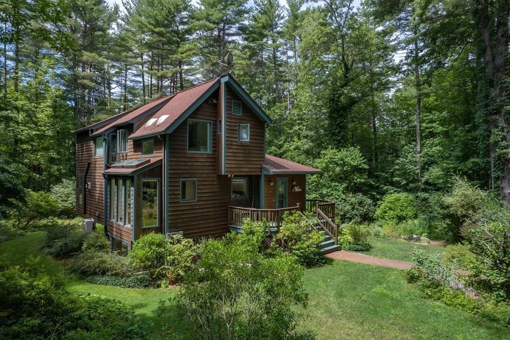 40 Kettle Hill Road Amherst, MA 01002 - Photo 1 of 42 Gallery Image 1
