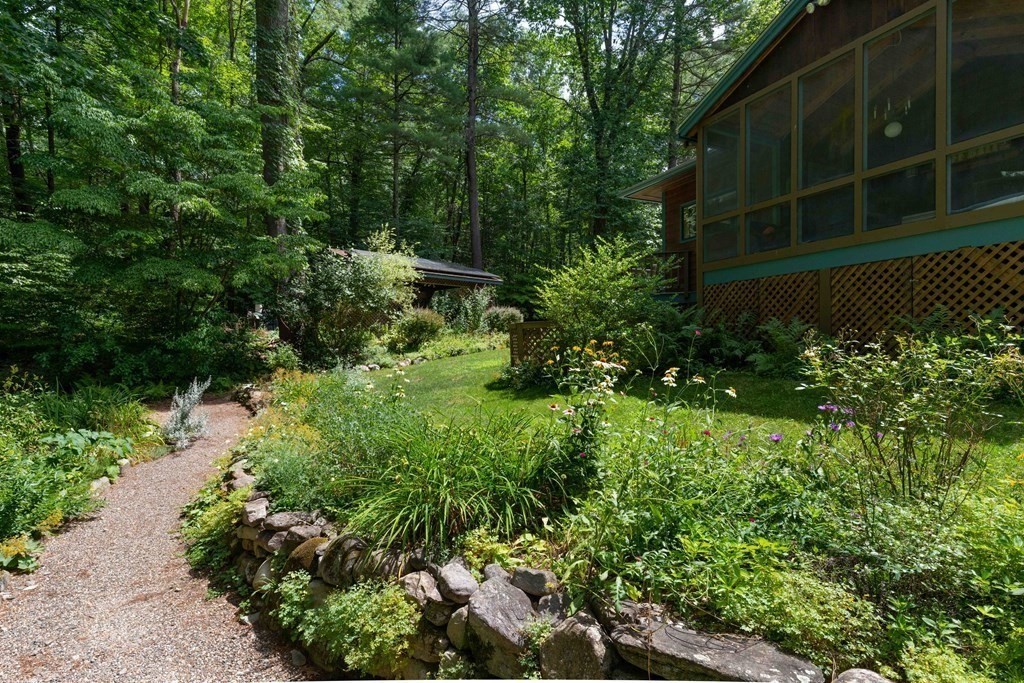 40 Kettle Hill Road Amherst, MA 01002 - Photo 29 of 42 Gallery Image 29