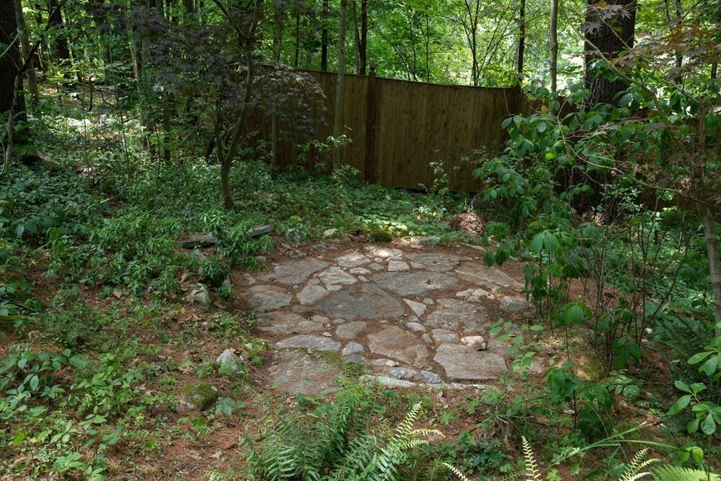 40 Kettle Hill Road Amherst, MA 01002 - Photo 38 of 42 Gallery Image 38