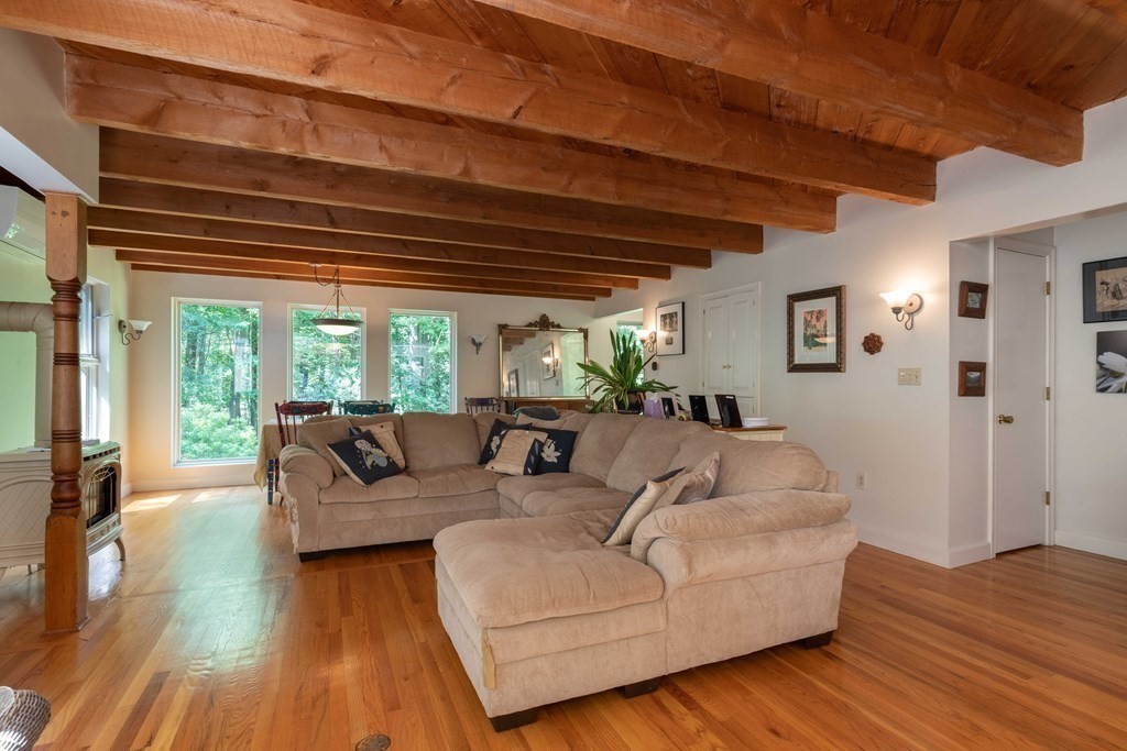 40 Kettle Hill Road Amherst, MA 01002 - Photo 9 of 42 Gallery Image 9
