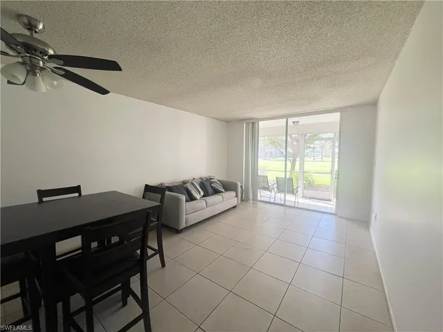 $1,600 | 180 Turtle Lake Court, Unit 106, Naples, FL 34105