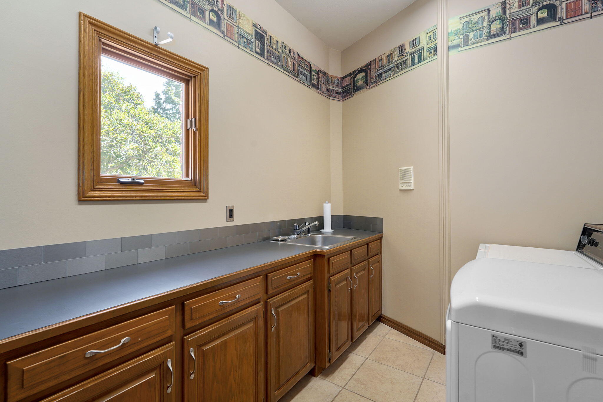5110 South Rochelle Avenue Springfield, MO 65804 - Photo 33 of 118 5110 S Rochelle Ave-49