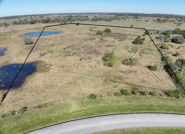$458,880 | 6572 Southeast 26th Trail, Okeechobee, FL 34974