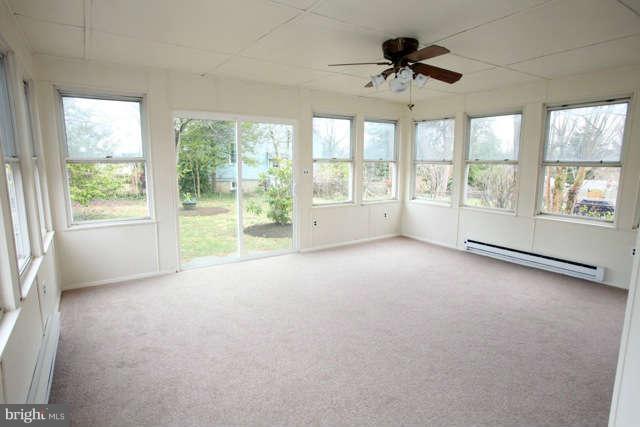 6405 Sharon Road Baltimore, MD 21239 - Photo 13 of 27 Family Room