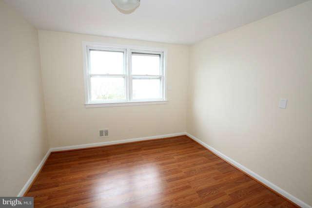 6405 Sharon Road Baltimore, MD 21239 - Photo 20 of 27 Bonus room on 2nd floor