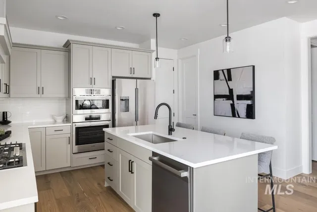 $499,900 | 2166 West Freya Court, Eagle, ID 83616