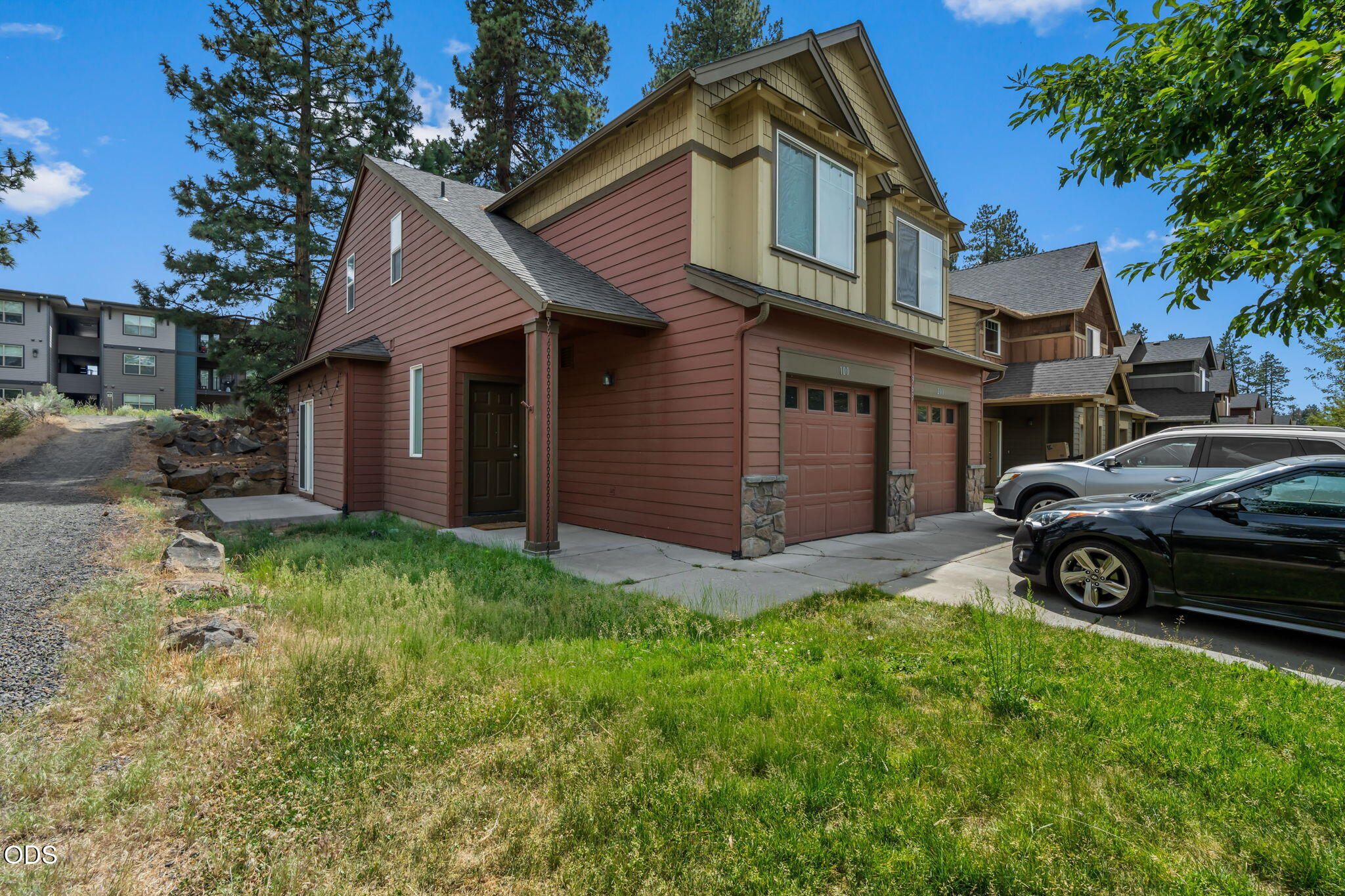 363 Southwest Garfield Avenue Bend, OR 97702 - Photo 2 of 24