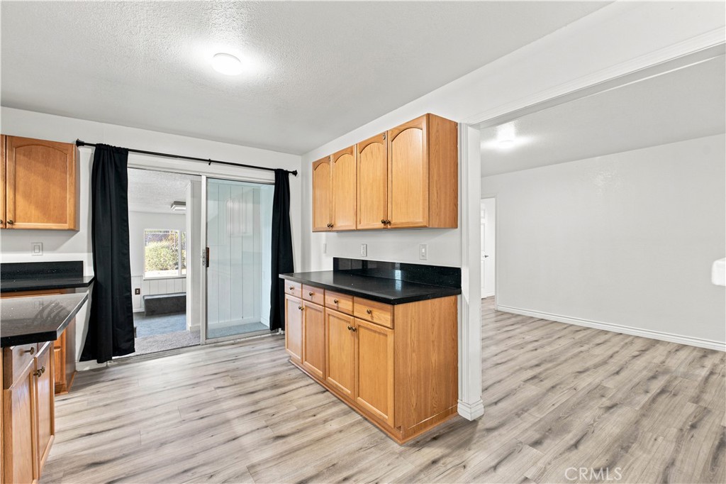 15037 Miami Road Apple Valley, CA 92307 - Photo 12 of 65